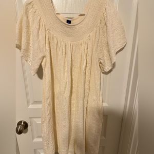 Old Navy summer dress, size L, eyelet detailing and pockets, dress is lined.